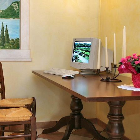 Bed and Breakfast La Zerla Бардолино Экстерьер фото