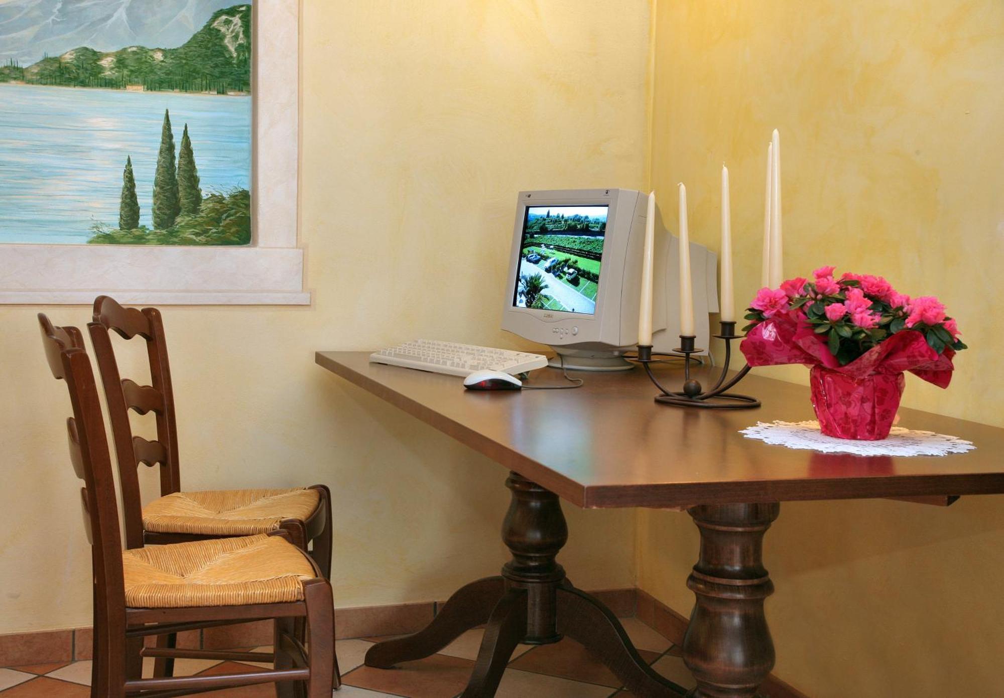Bed and Breakfast La Zerla Бардолино Экстерьер фото