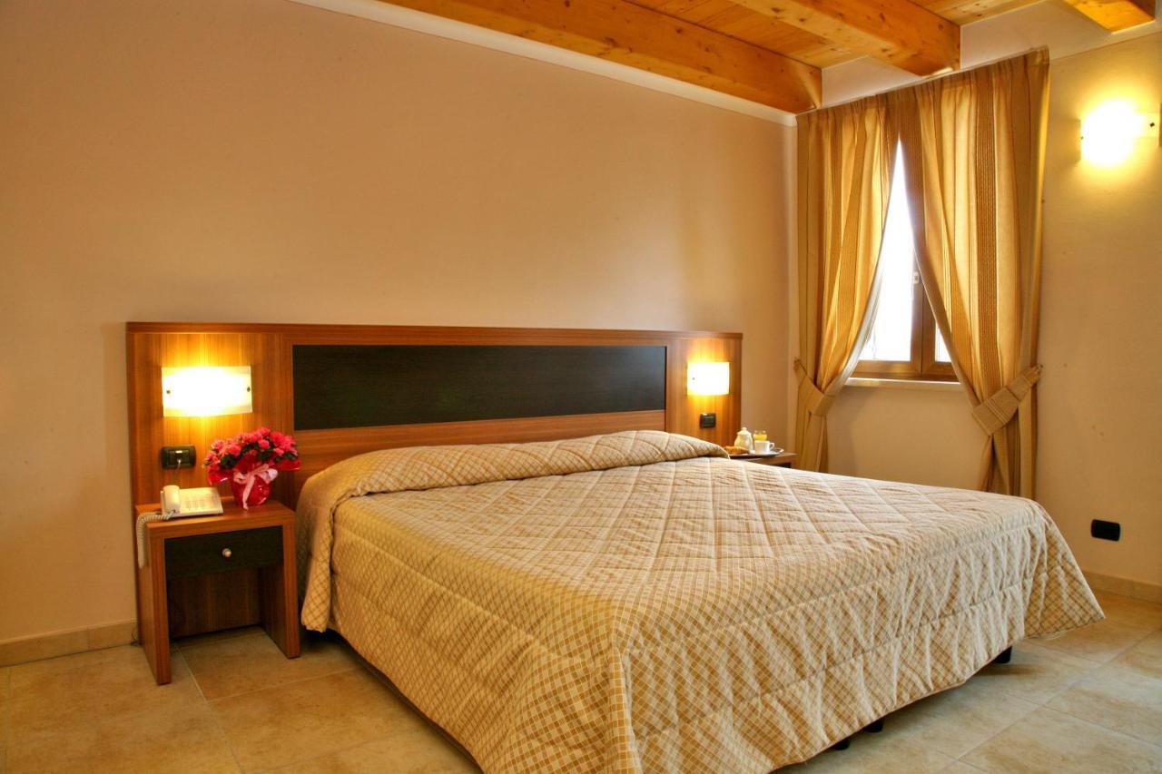 Bed and Breakfast La Zerla Бардолино Экстерьер фото